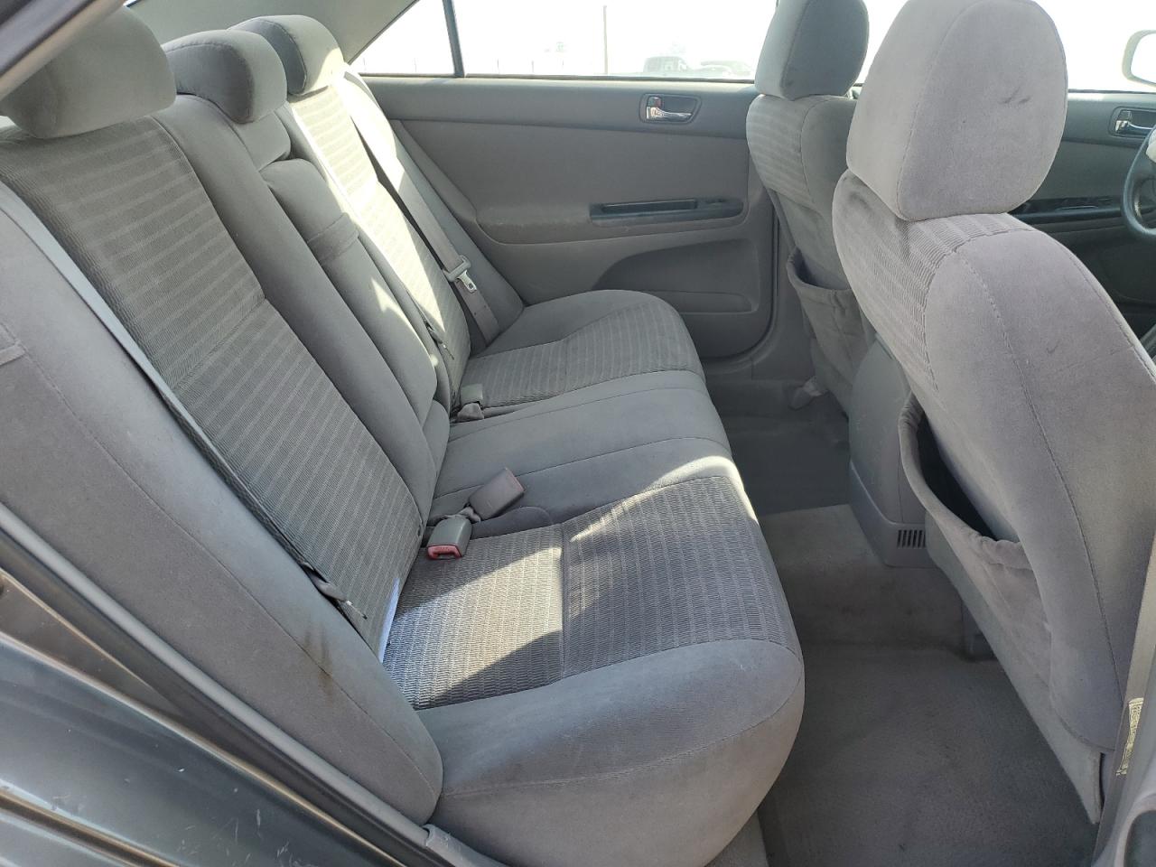 2005 Toyota Camry - Image 10