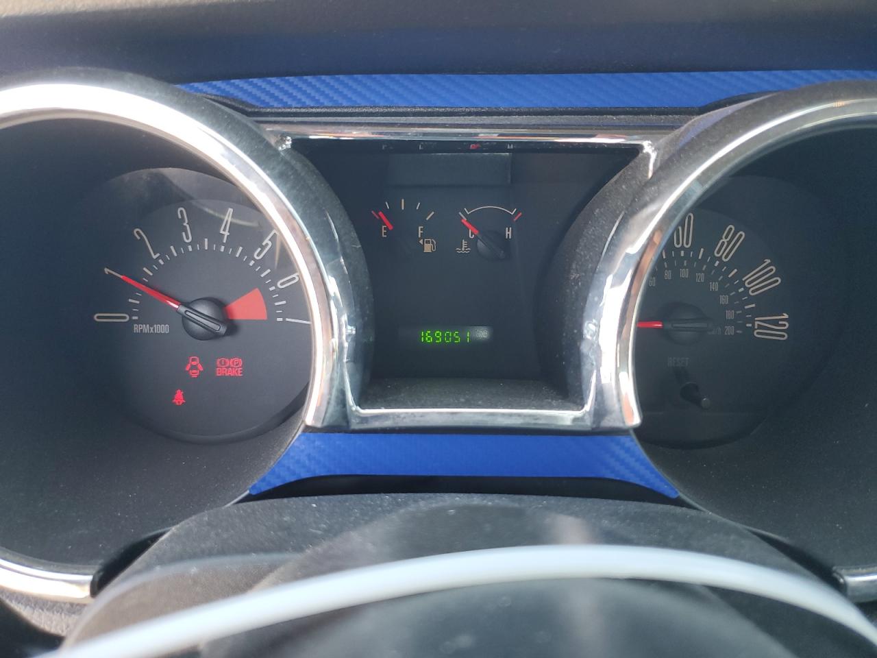 2008 Ford Mustang - Image 9