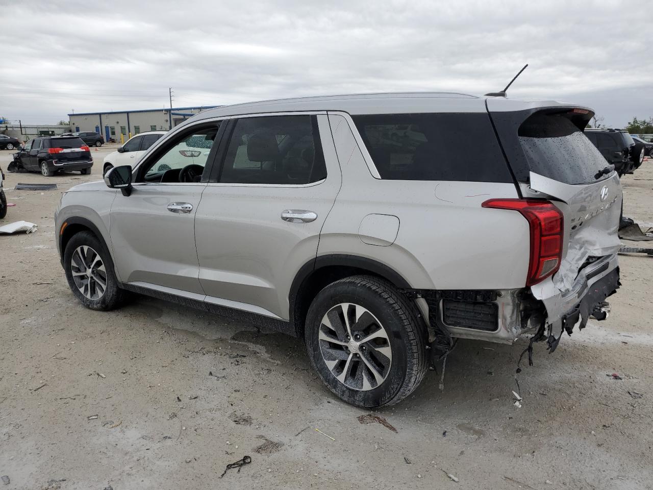 2022 Hyundai Palisade - Image 2