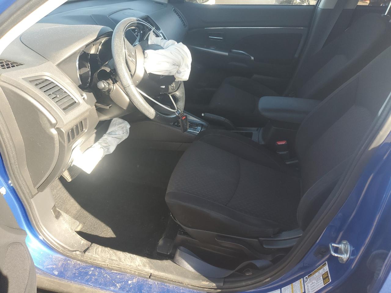 2019 Mitsubishi Outlander - Image 7