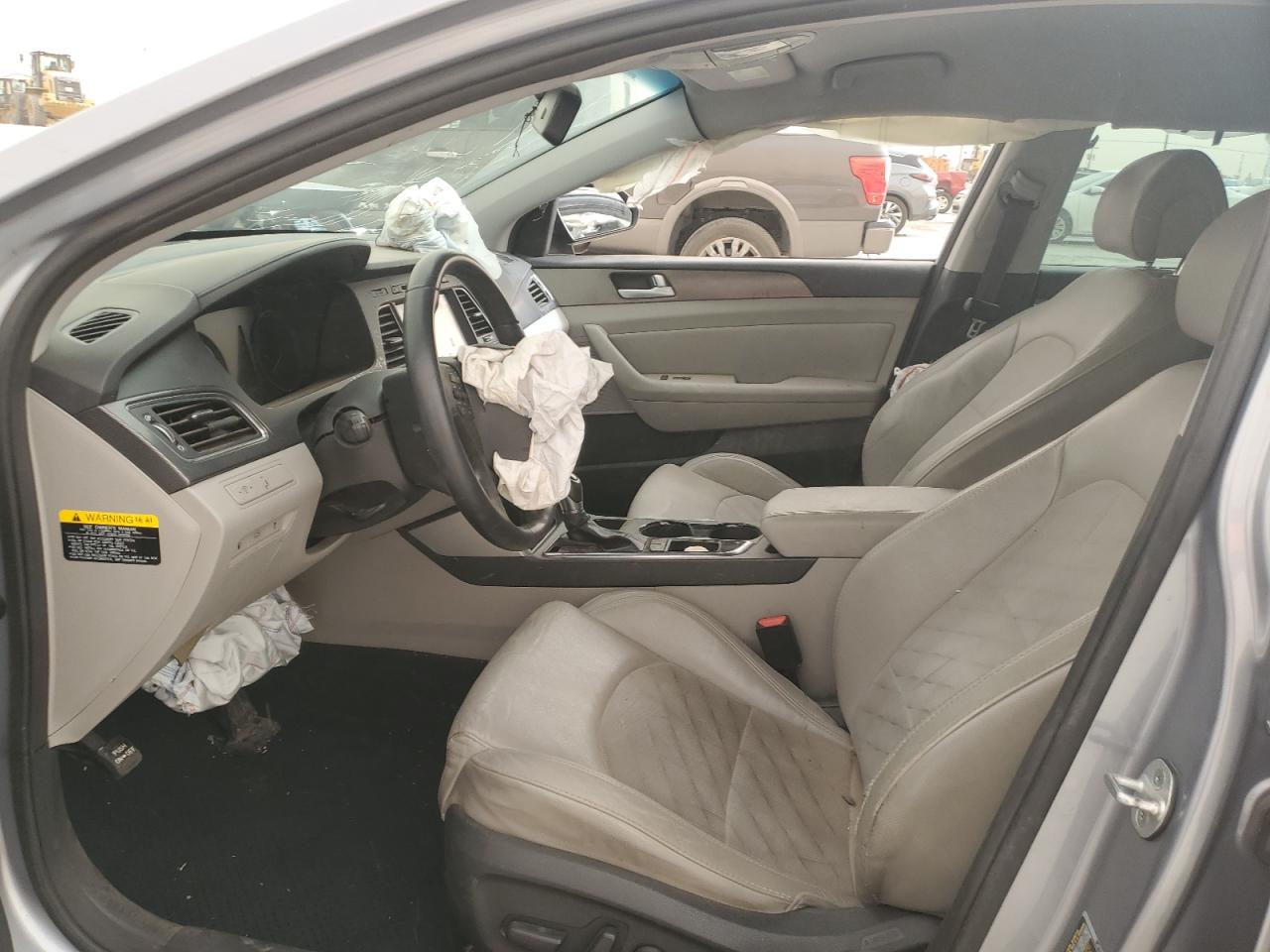 2015 Hyundai Sonata - Image 7