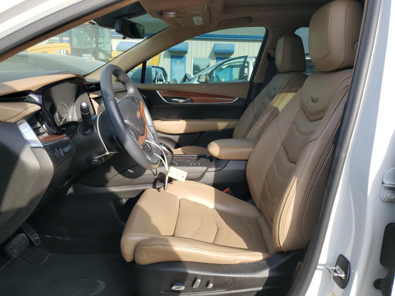 2017 Cadillac XT5 - Image 7