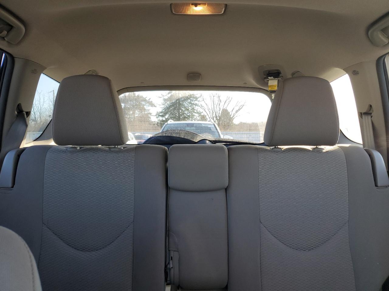 2011 Toyota RAV 4 - Image 10