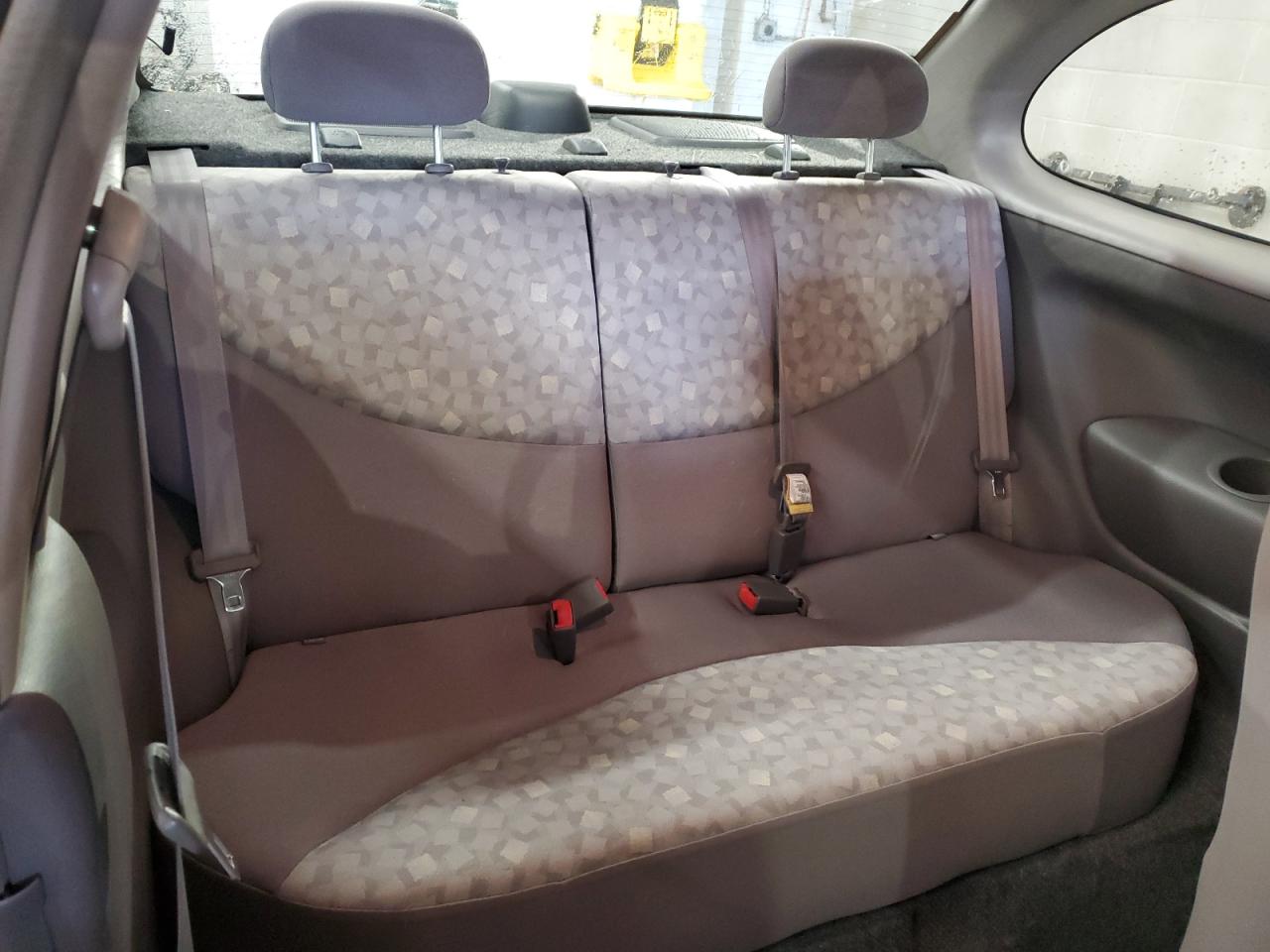 2001 Toyota Echo - Image 10