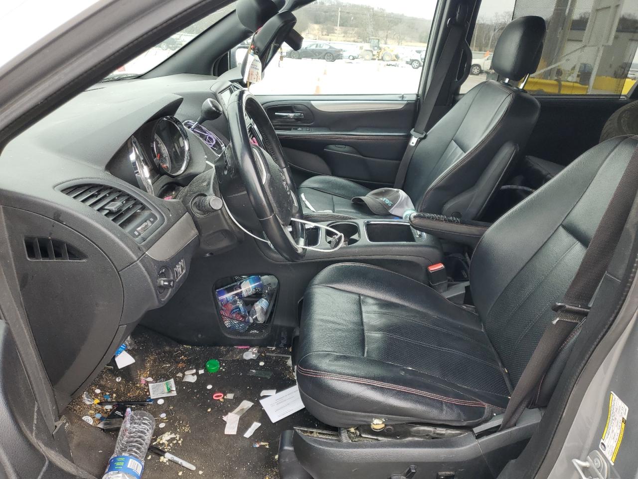 2018 Dodge Caravan - Image 7
