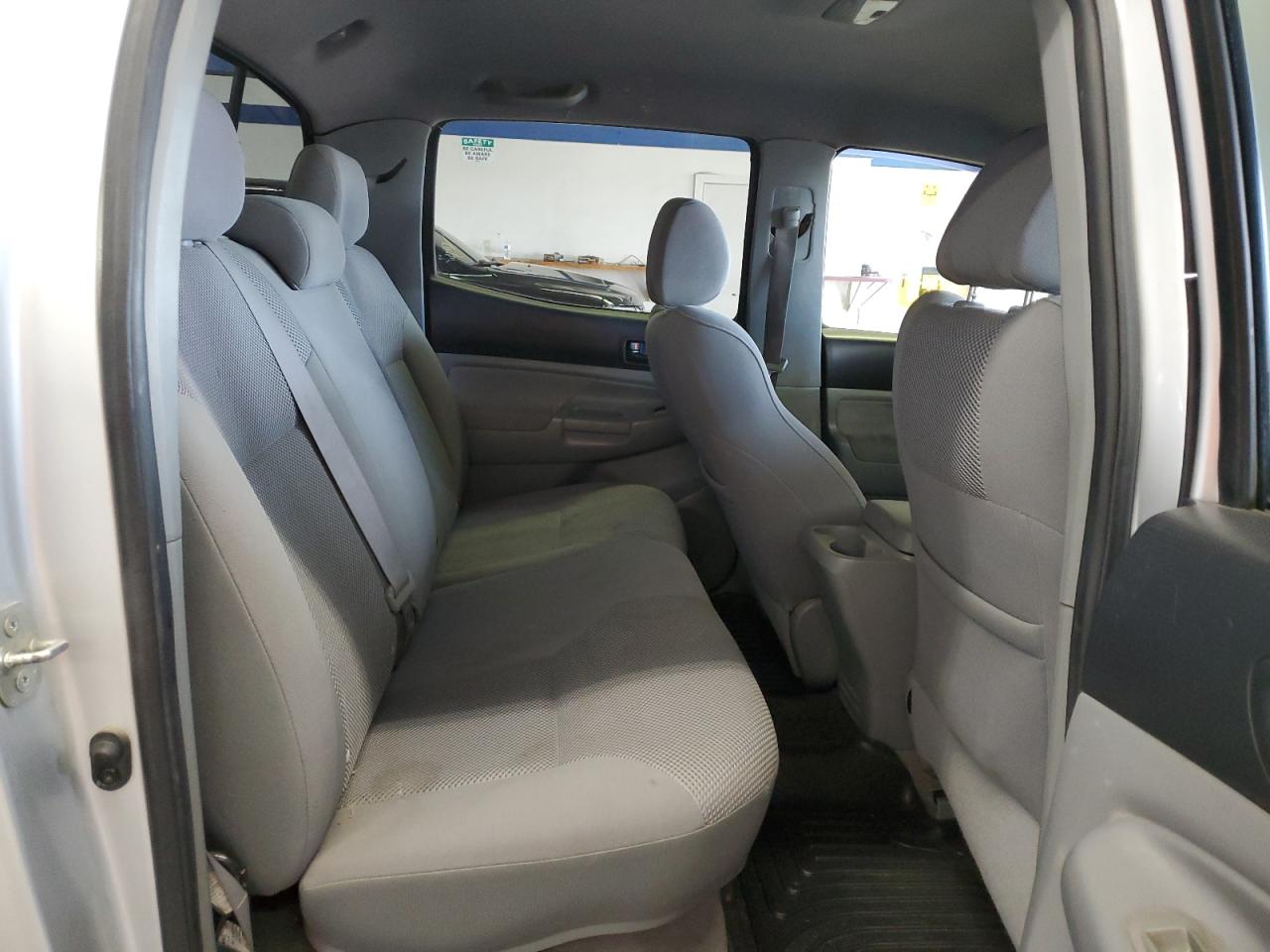 2005 Toyota Tacoma - Image 10
