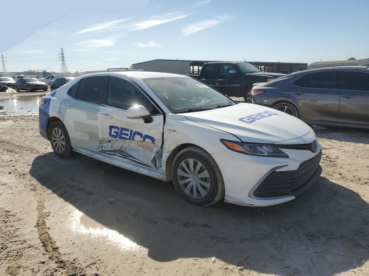 2021 Toyota Camry - Image 4