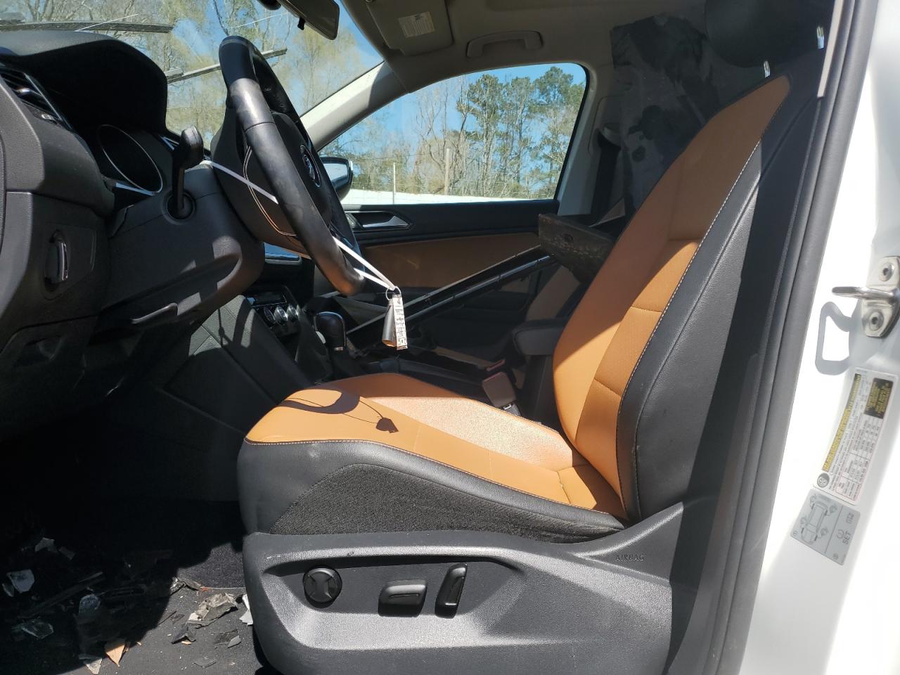 2018 Volkswagen Tiguan - Image 7