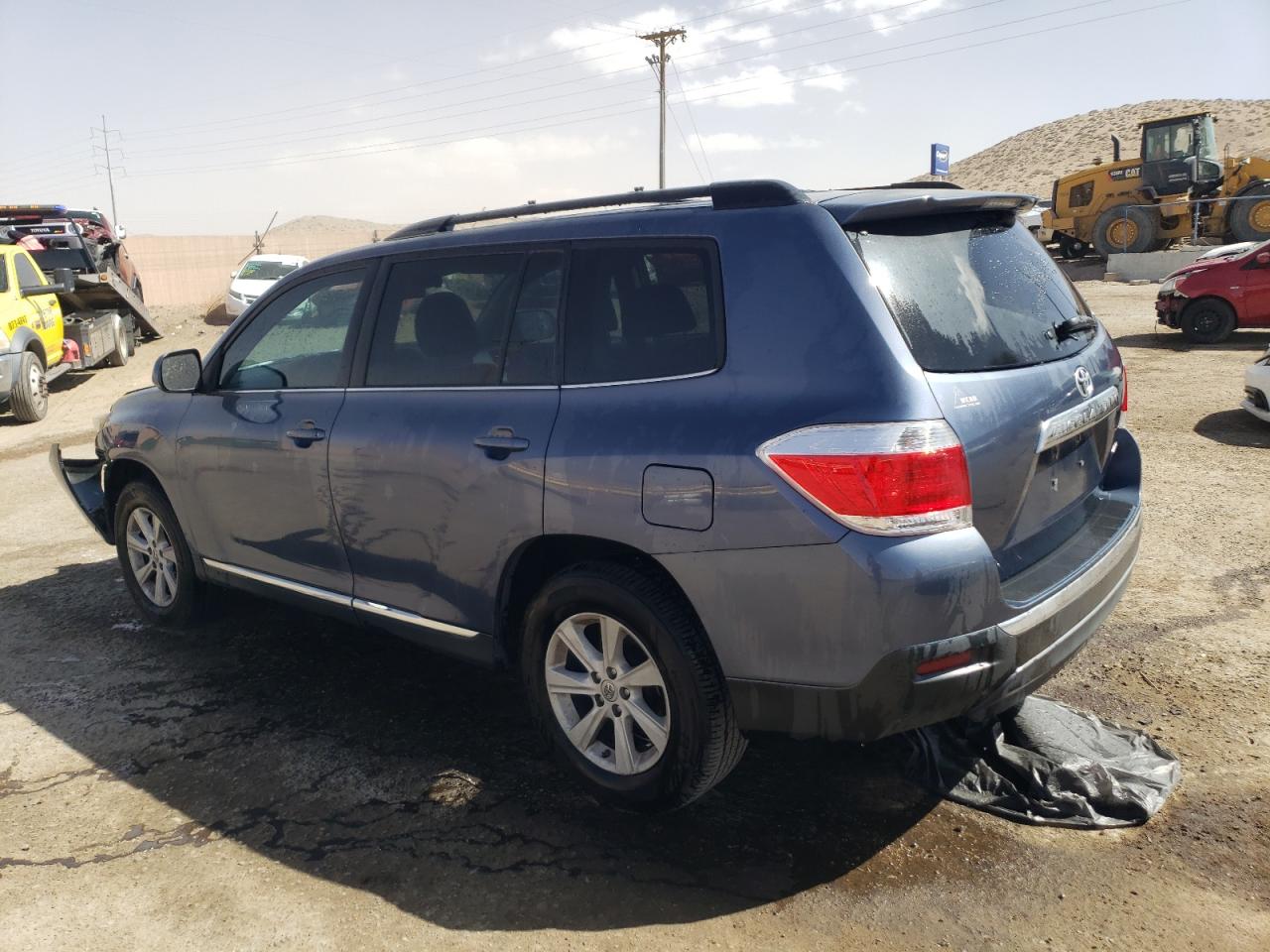 2013 Toyota Highlander - Image 2