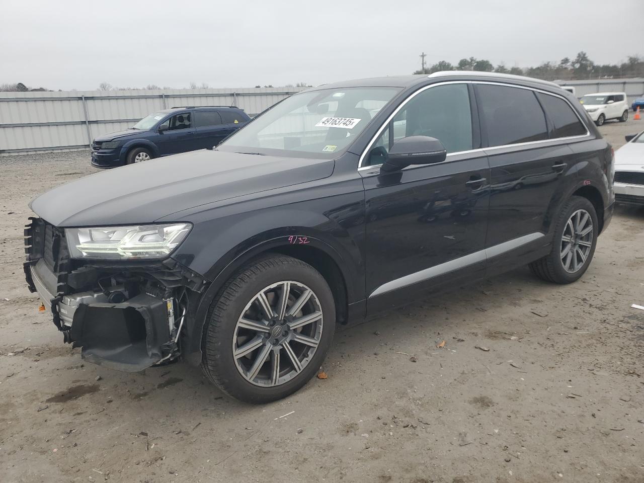 2017 Audi Q7 - Image 1