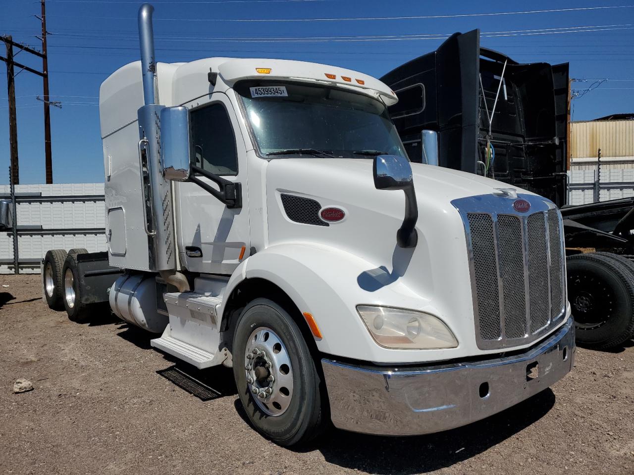 2017 Peterbilt 579 Semi Truck for Sale in Phoenix, AZ - Side