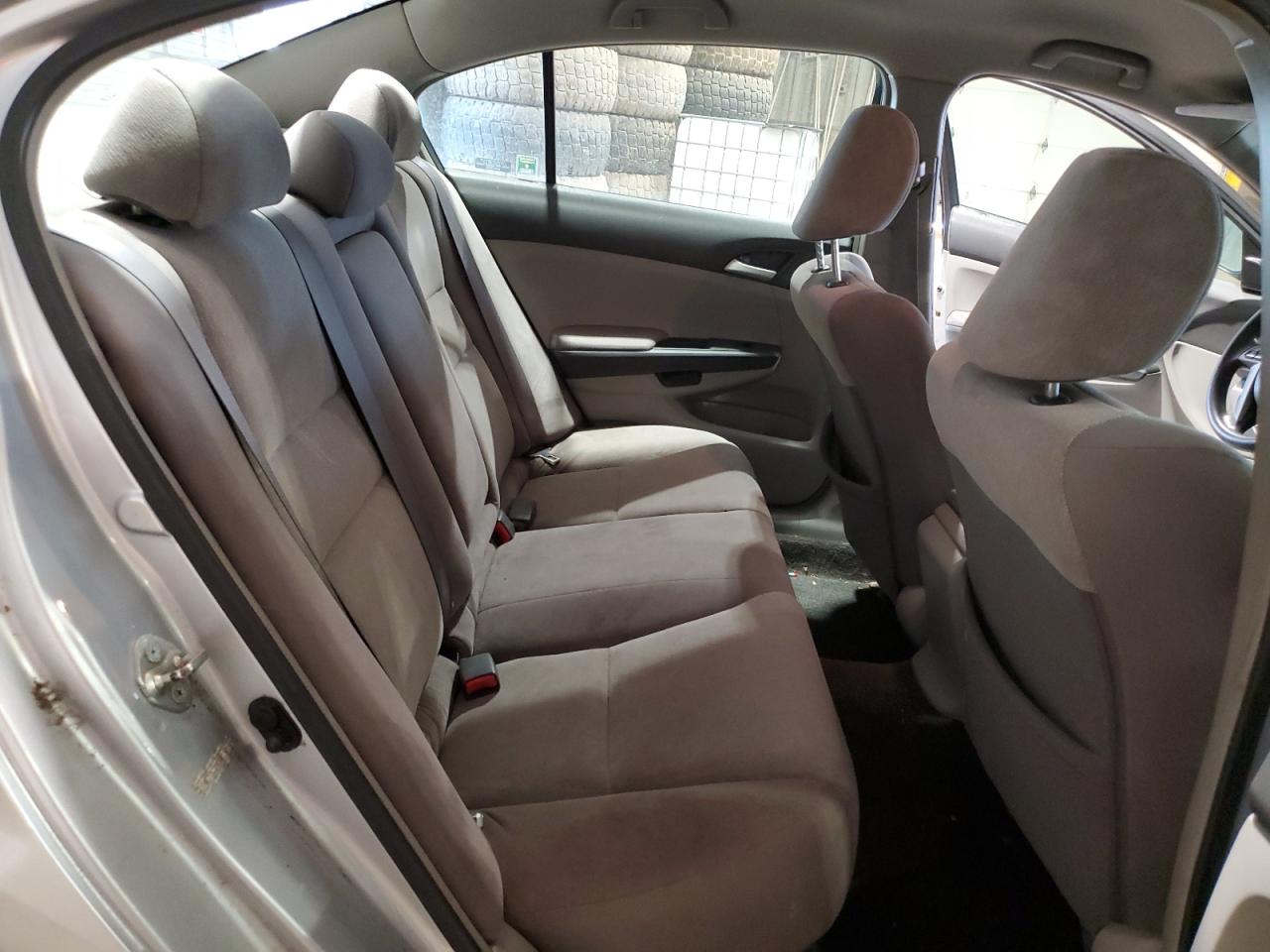 2009 Honda Accord - Image 10