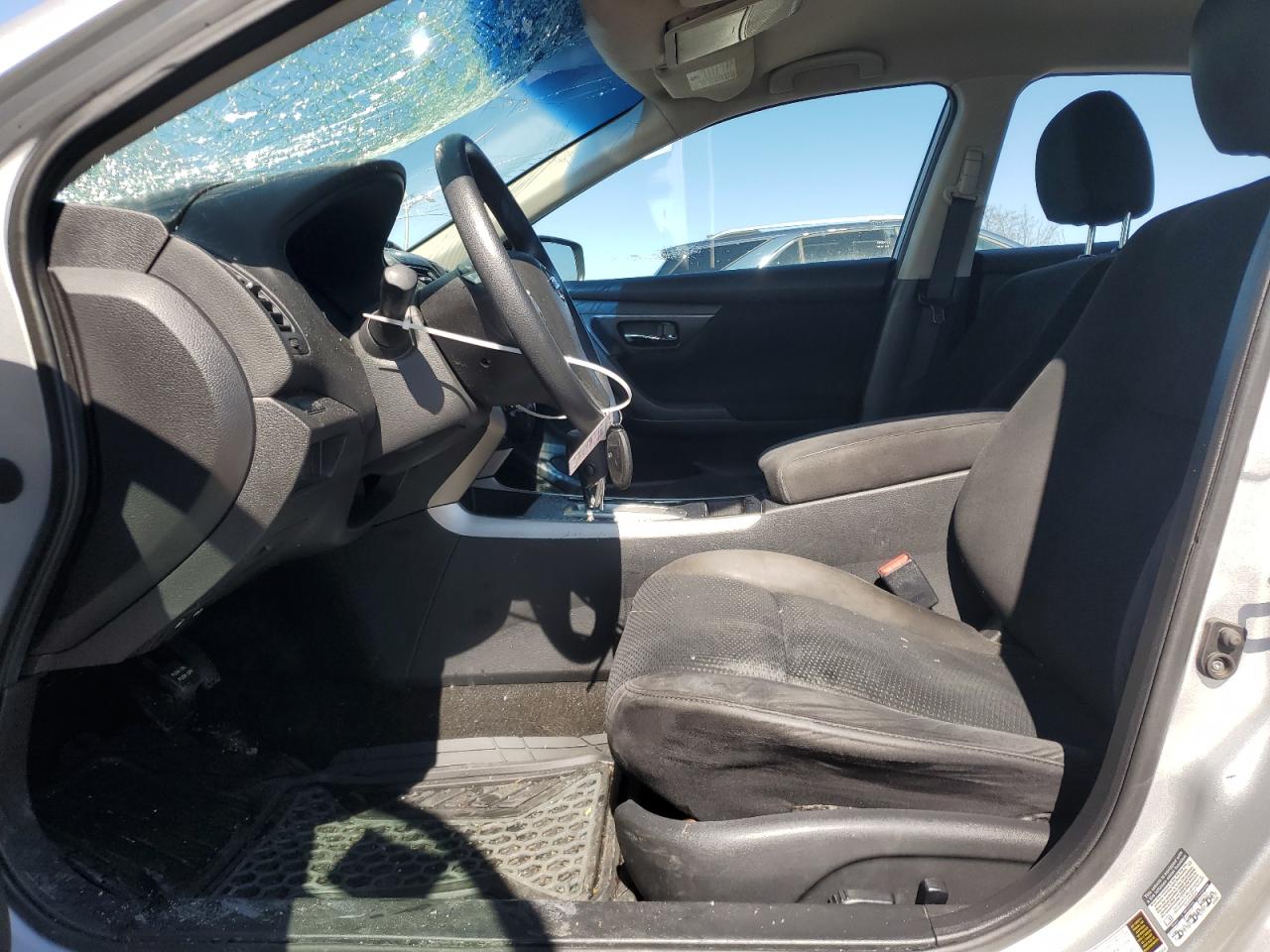 2015 Nissan Altima - Image 7