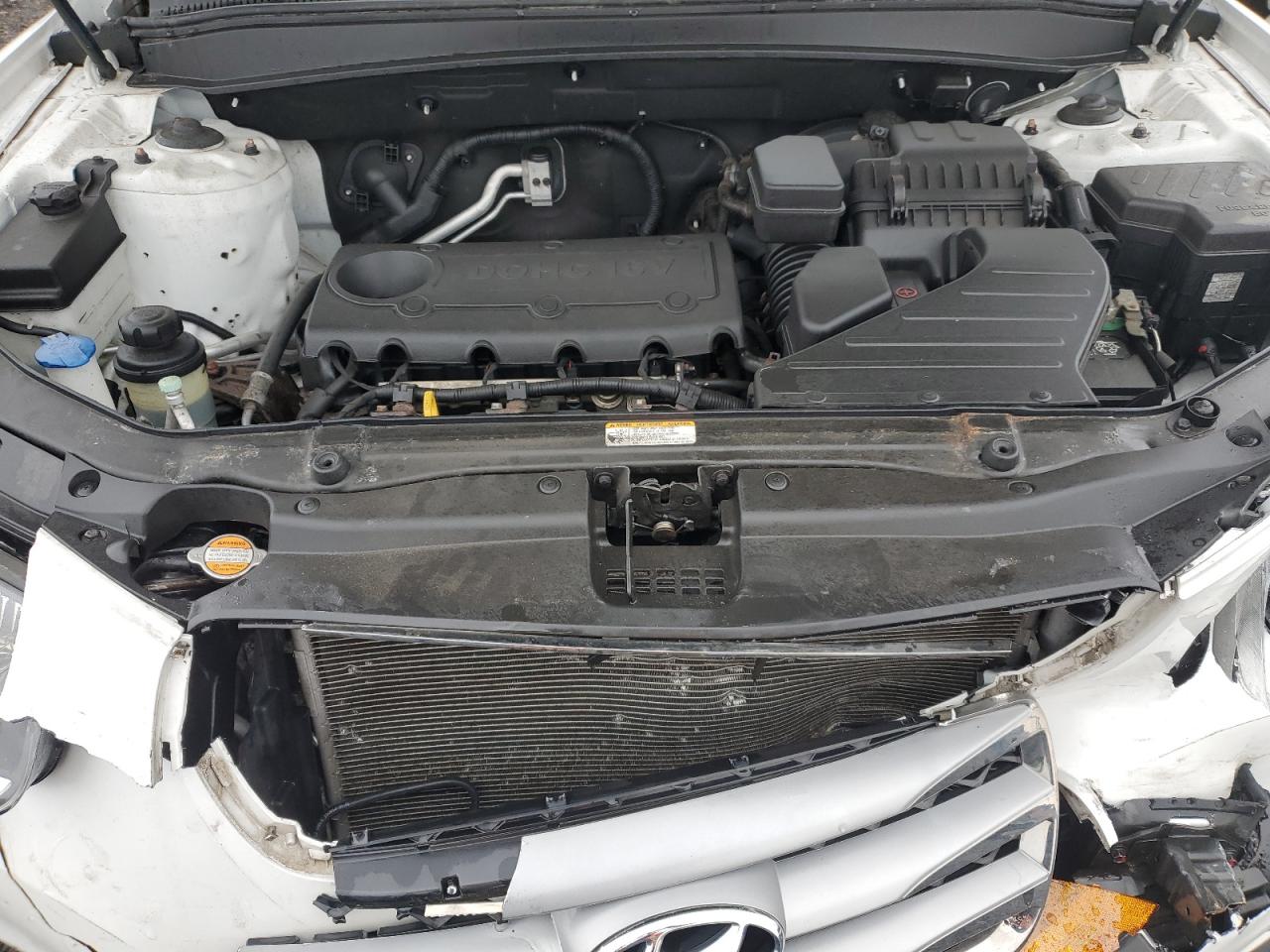 2012 Hyundai Santa Fe - Image 12