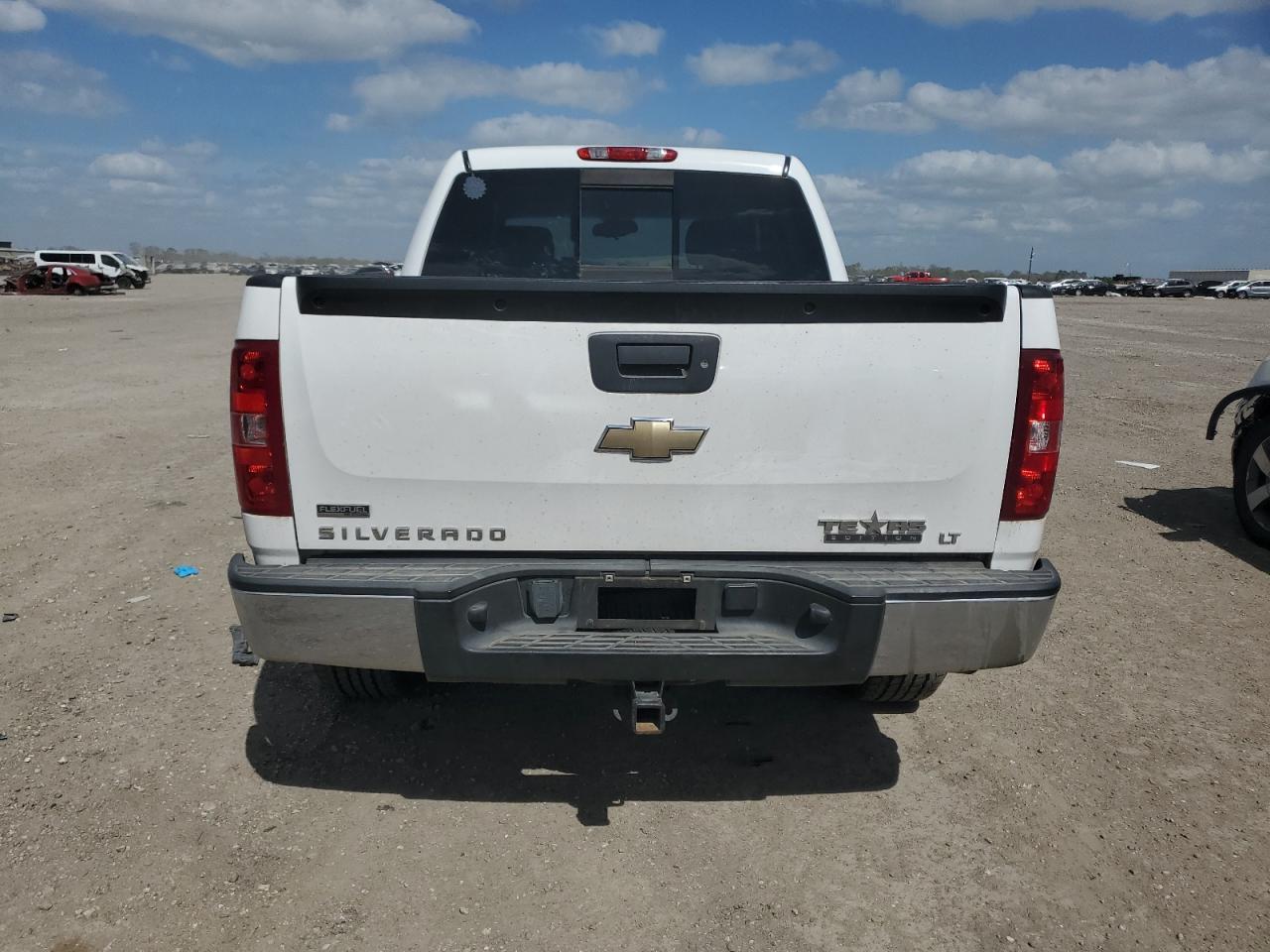 2011 Chevrolet Silverado - Image 6