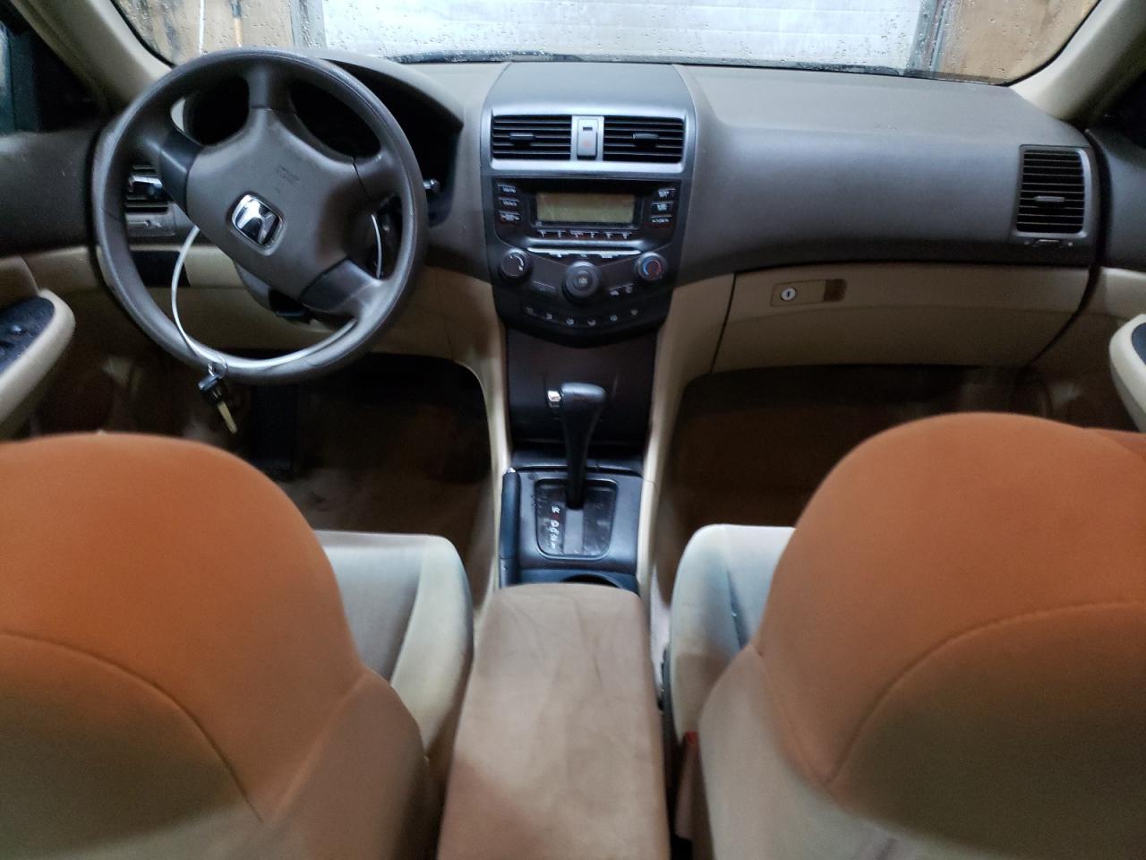 2004 Honda Accord - Image 8