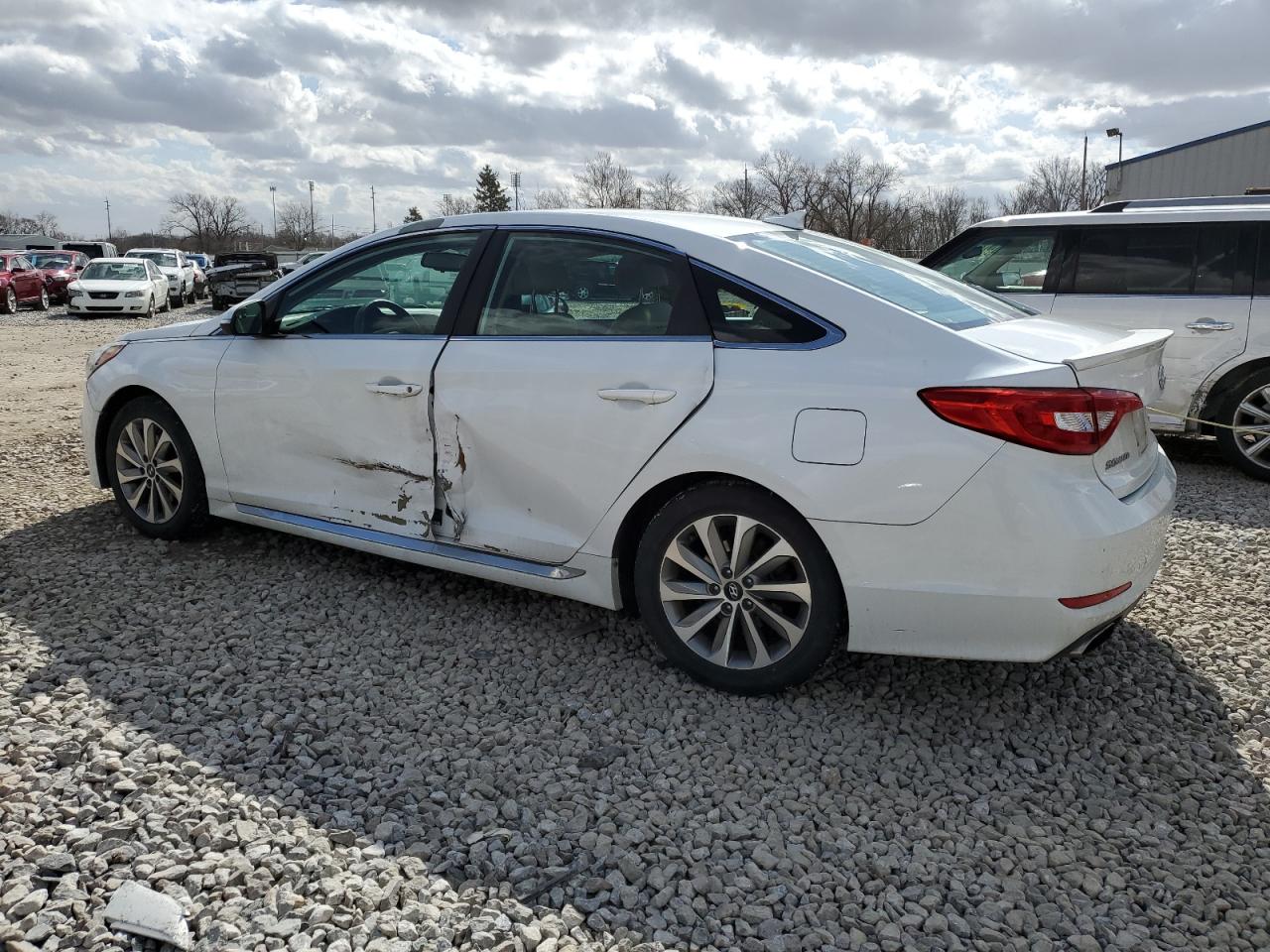 2015 Hyundai Sonata - Image 2