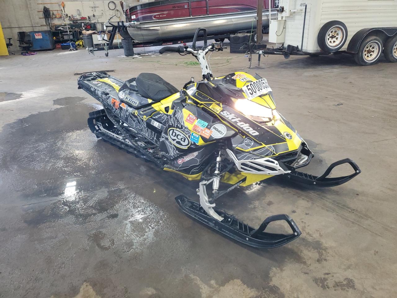 2017 Skidoo Summit Sp zu verkaufen in Ham Lake, MN - Undercarriage