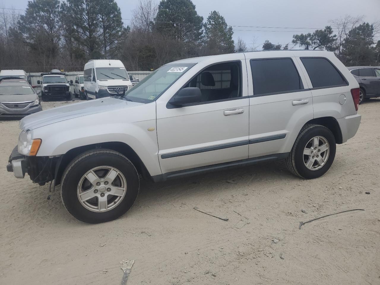 2007 Jeep Grand Cherokee - Image 1