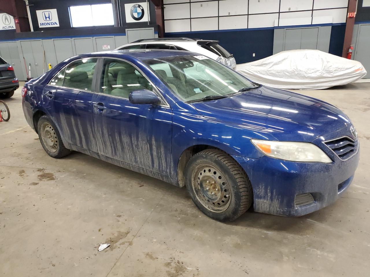 2010 Toyota Camry - Image 4