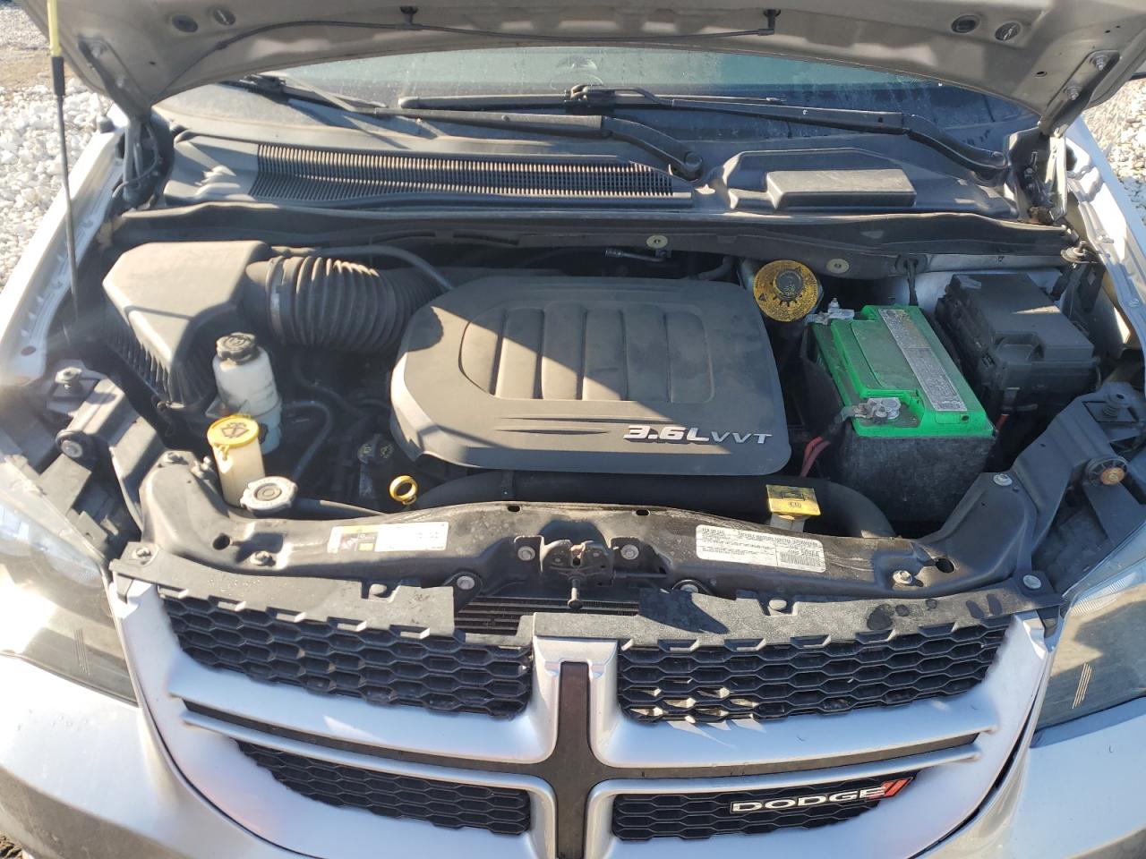 2016 Dodge Caravan - Image 12