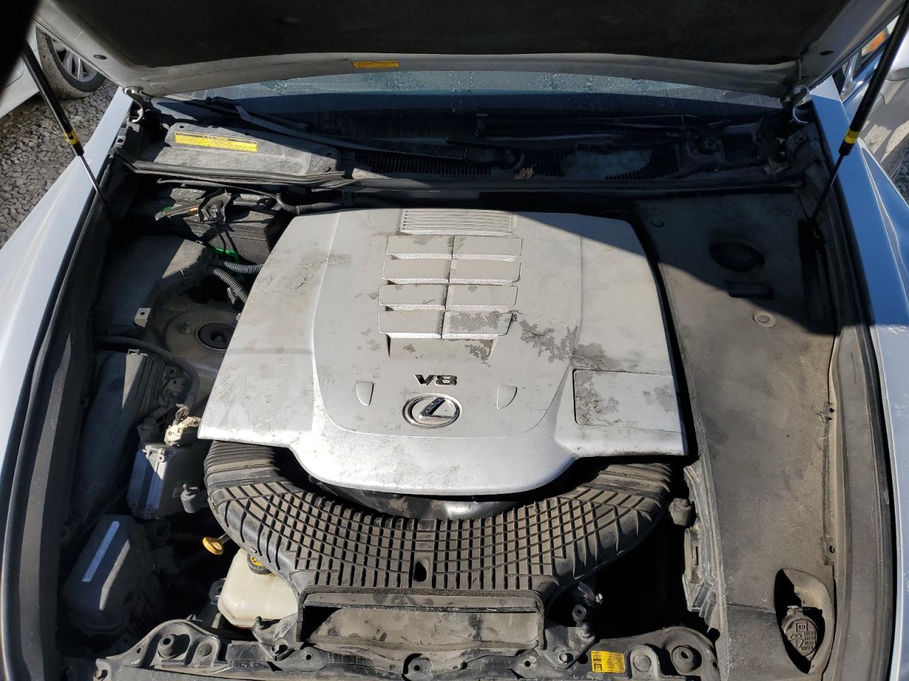 2007 Lexus LS - Image 13