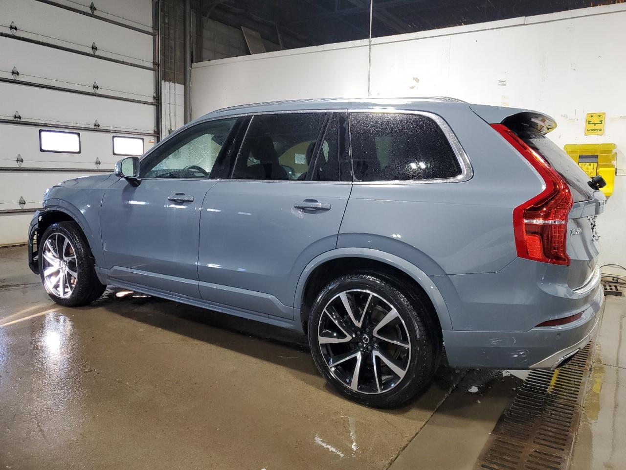 2020 Volvo XC90 - Image 2