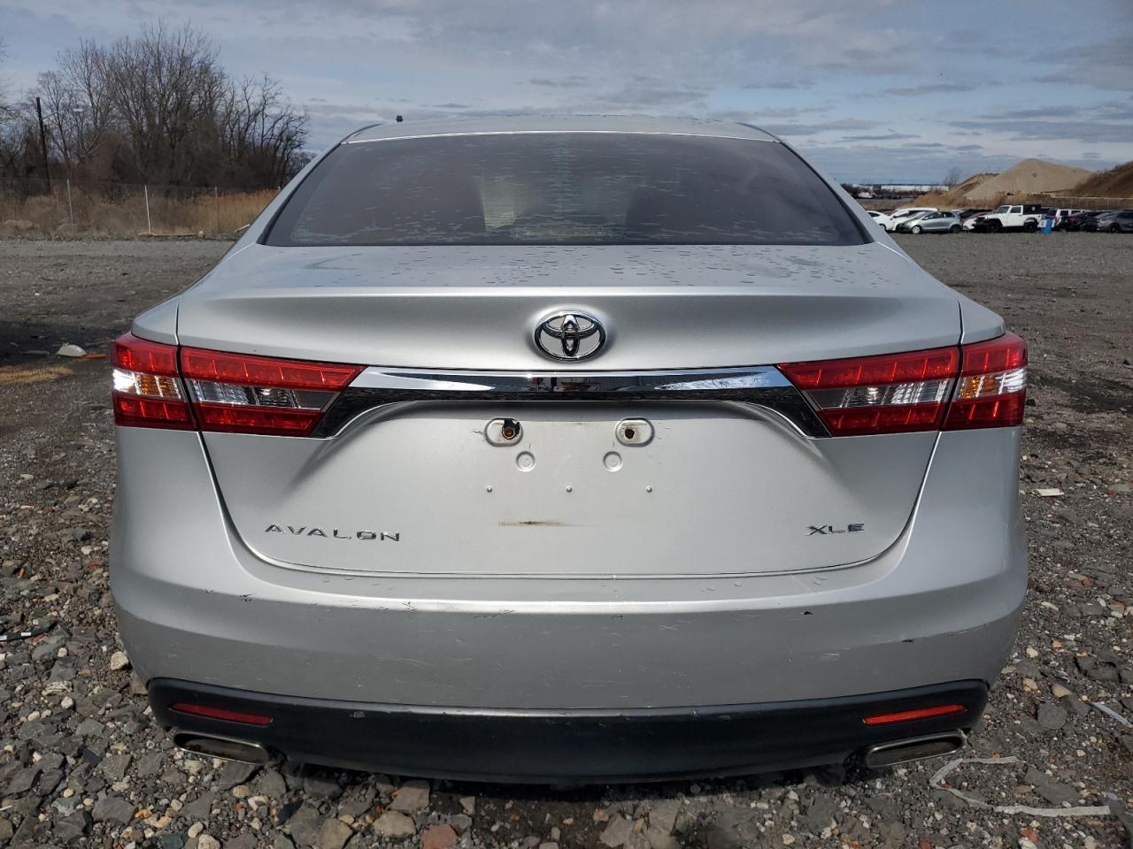 2013 Toyota Avalon - Image 6