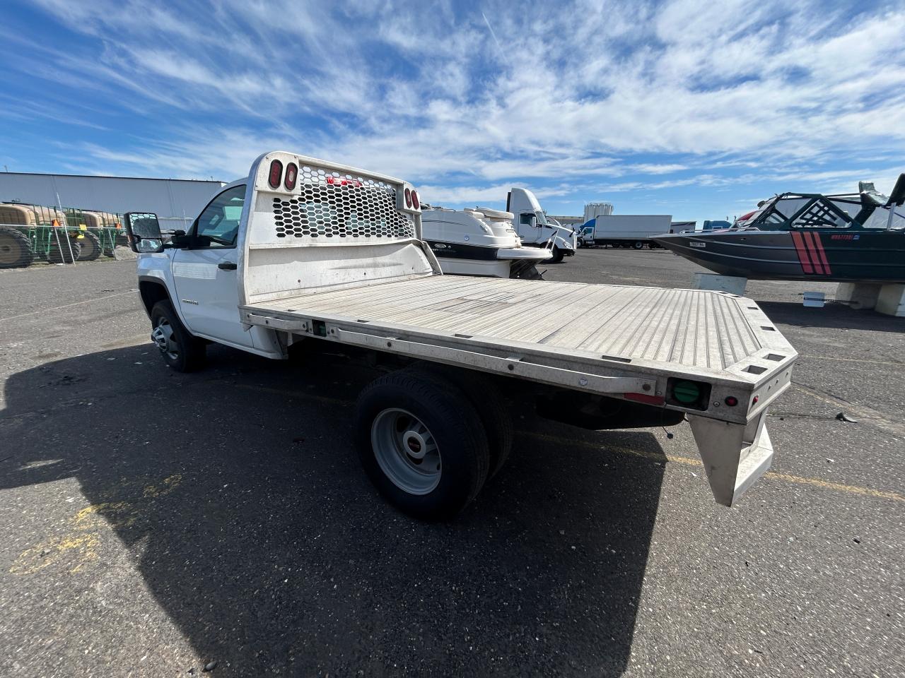 2018 GMC Sierra - Image 2