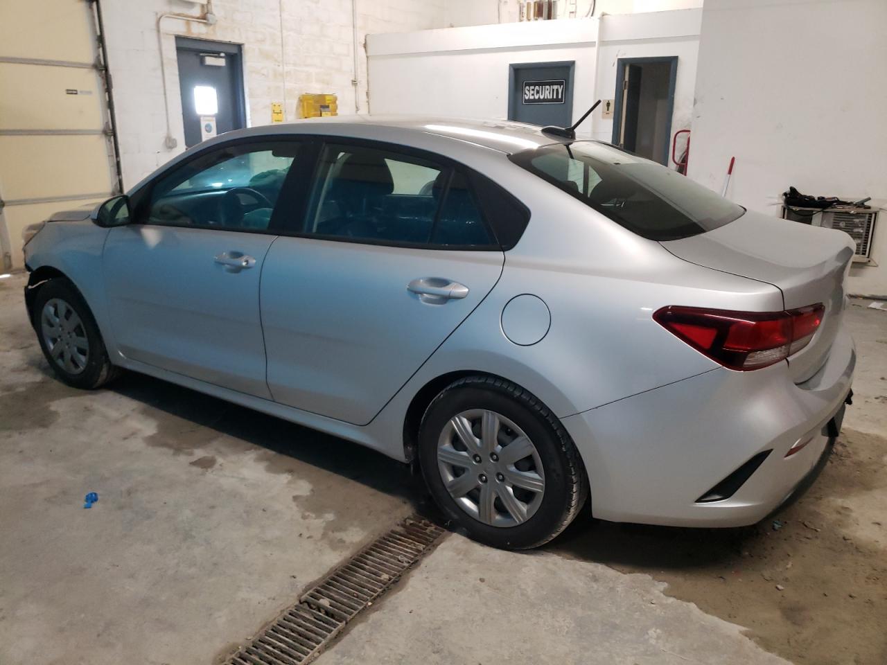 2022 Kia Rio - Image 2