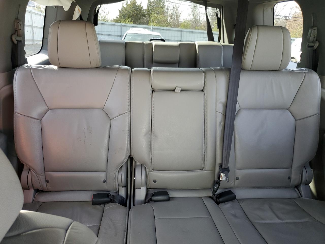 2015 Honda Pilot - Image 10