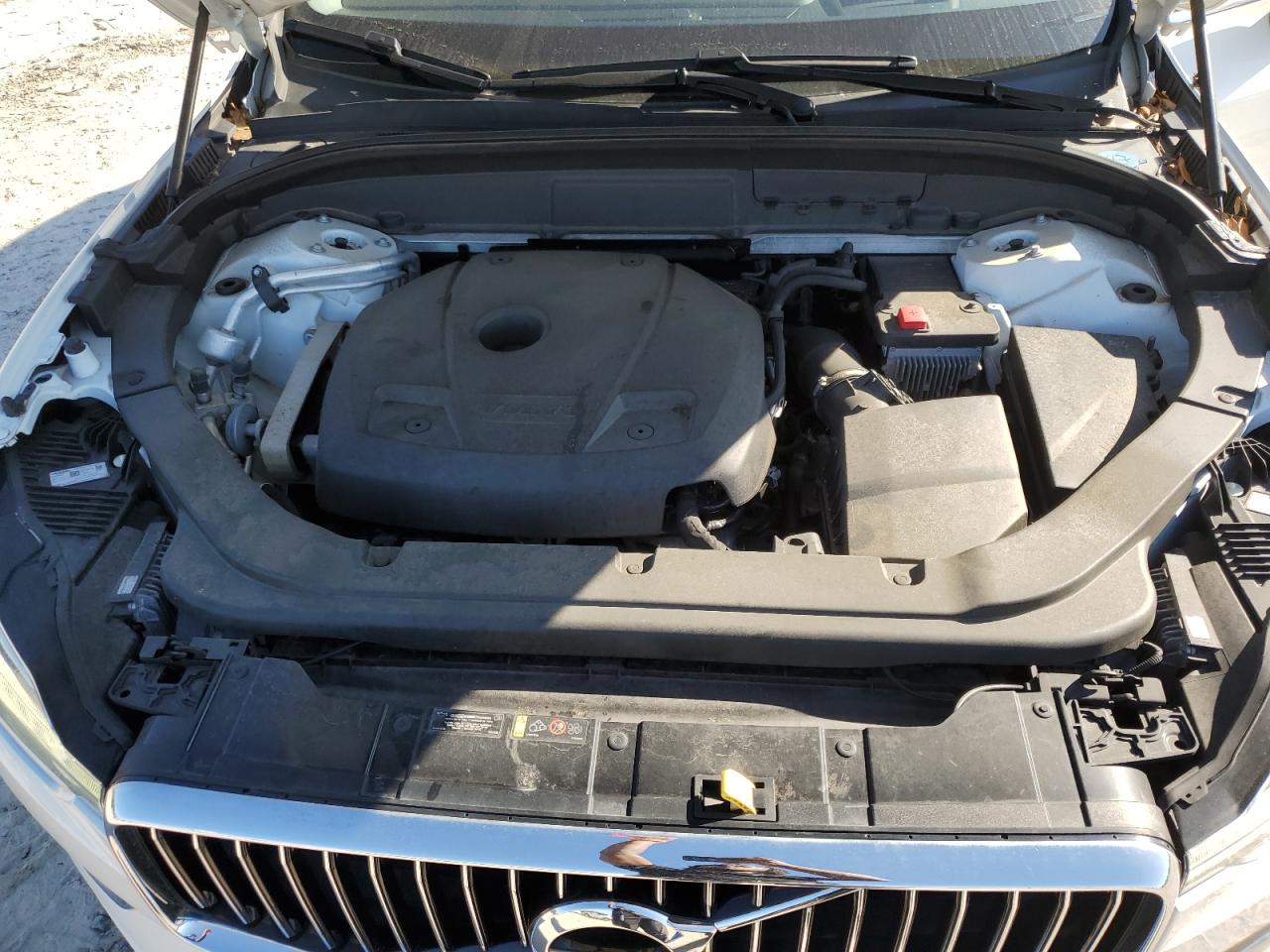 2020 Volvo XC60 - Image 13