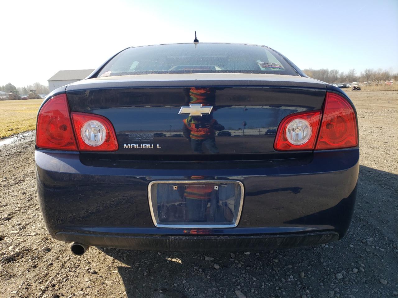 2011 Chevrolet Malibu - Image 6