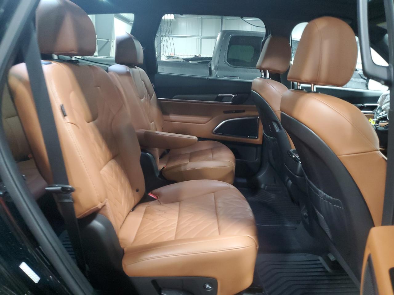 2023 Kia Telluride - Image 12
