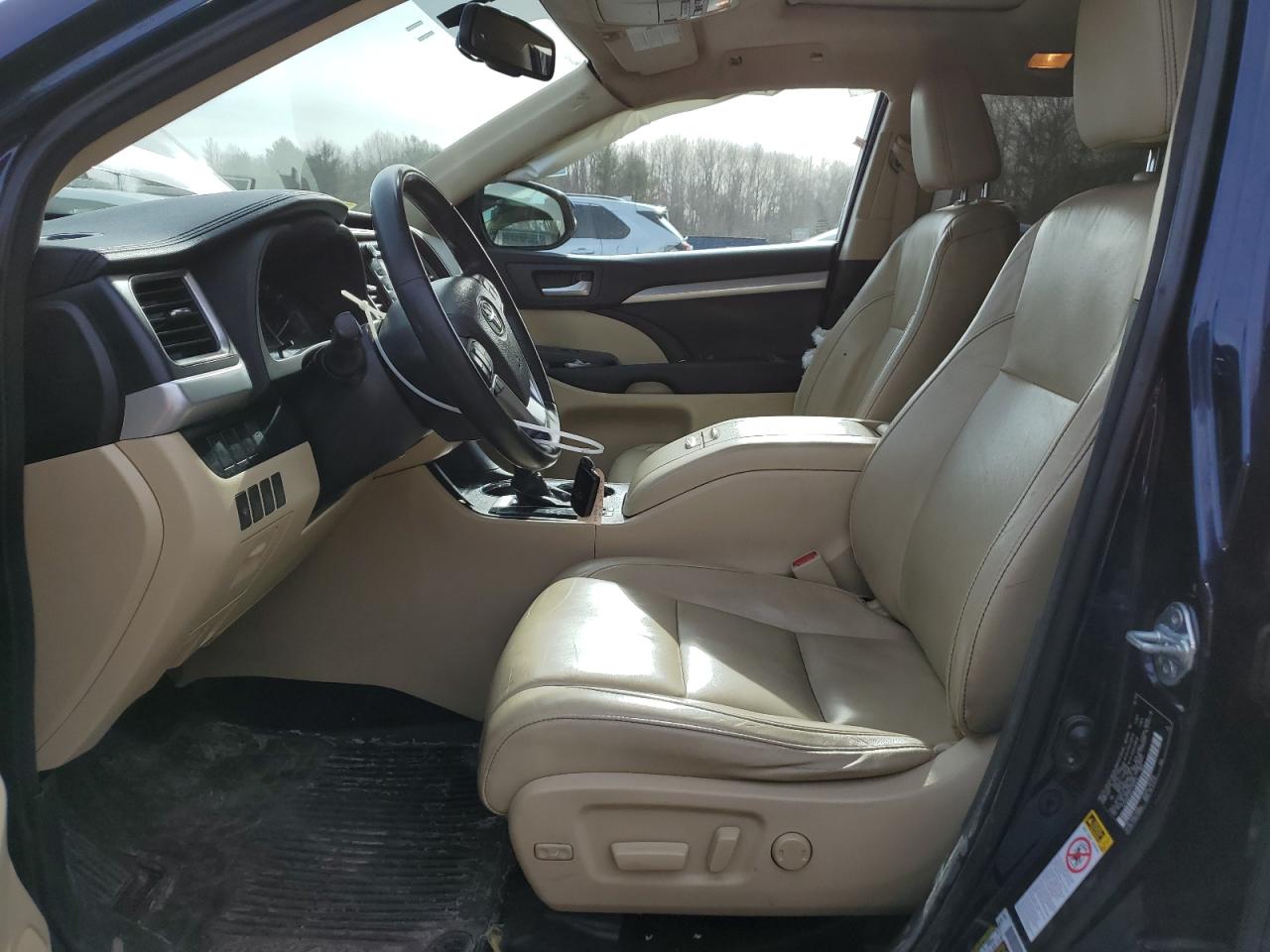 2015 Toyota Highlander - Image 7