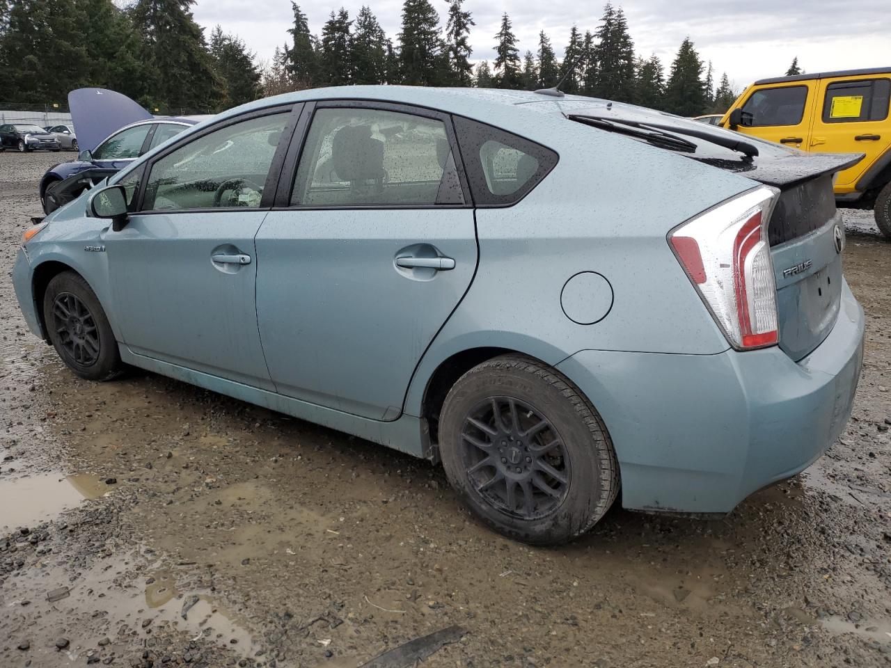 2015 Toyota Prius - Image 2
