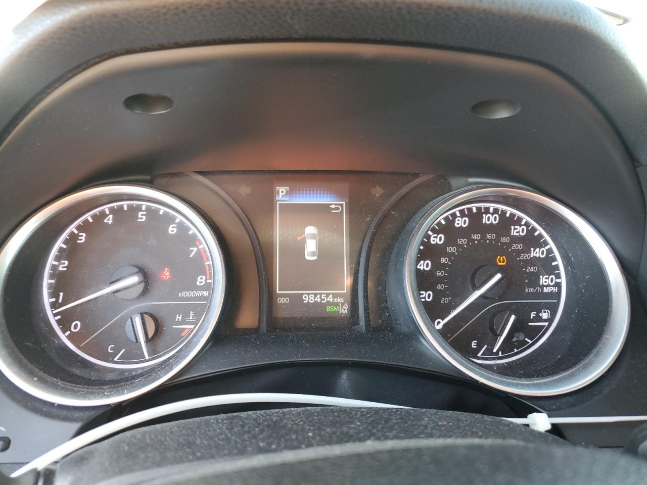 2018 Toyota Camry - Image 9