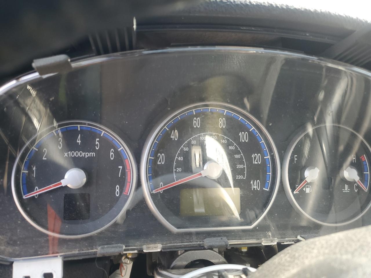 2008 Hyundai Santa Fe - Image 9