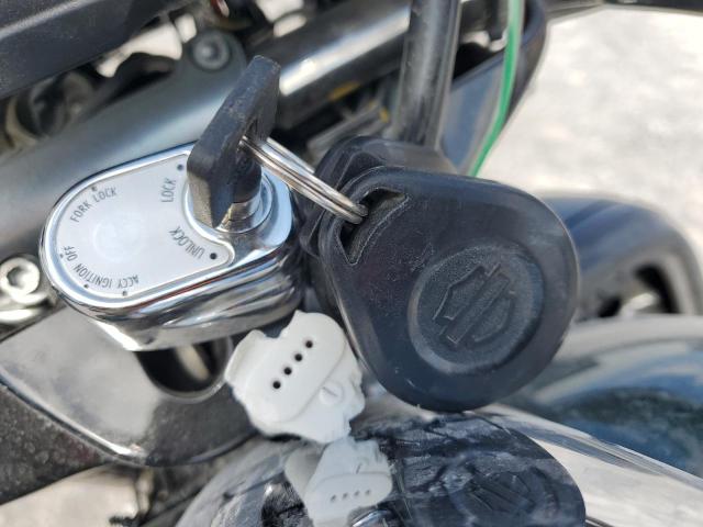 undisplay HARLEY-DAVIDSON FL 2015 Зелений