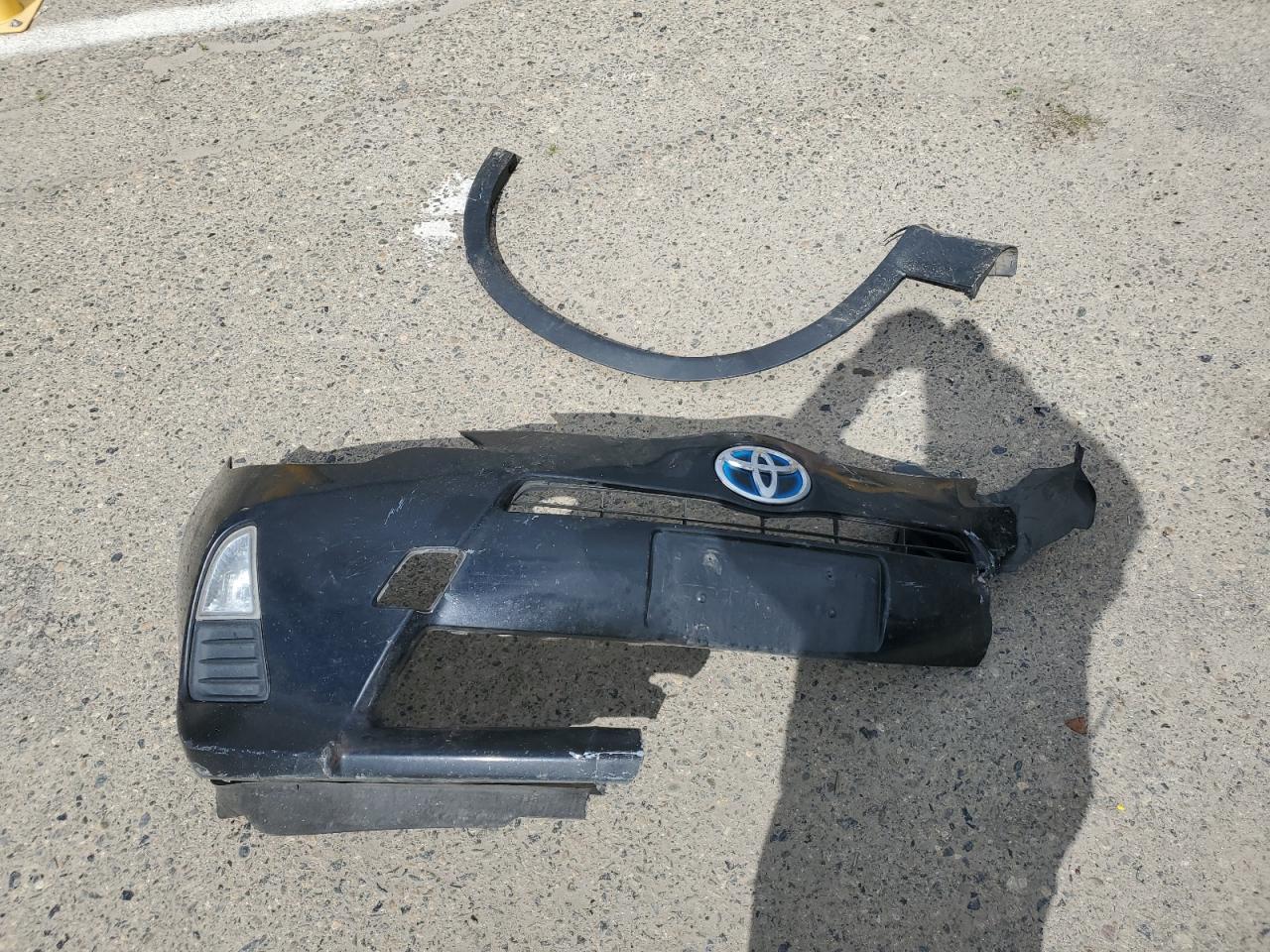 2014 Toyota Prius - Image 12