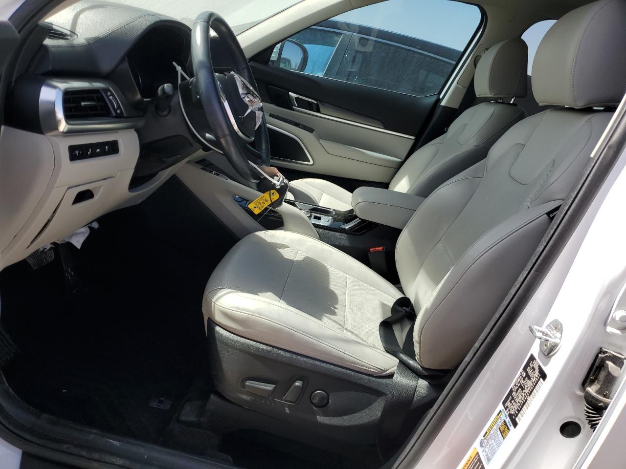 2022 Kia Telluride - Image 7