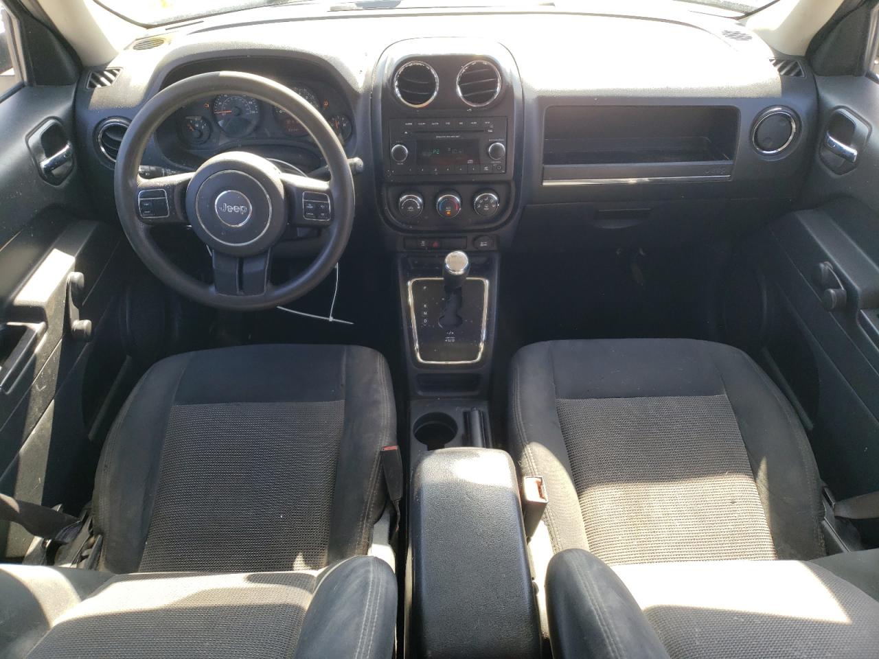 2015 Jeep Liberty (Patriot) - Image 8