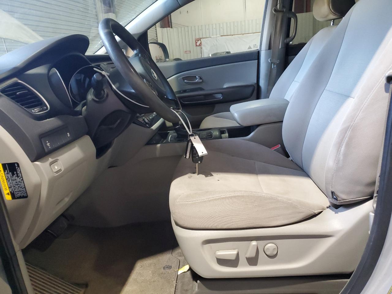 kndmb5c19f6064413 KNDMB5C19F6064413 2015 Kia Sedona Lx