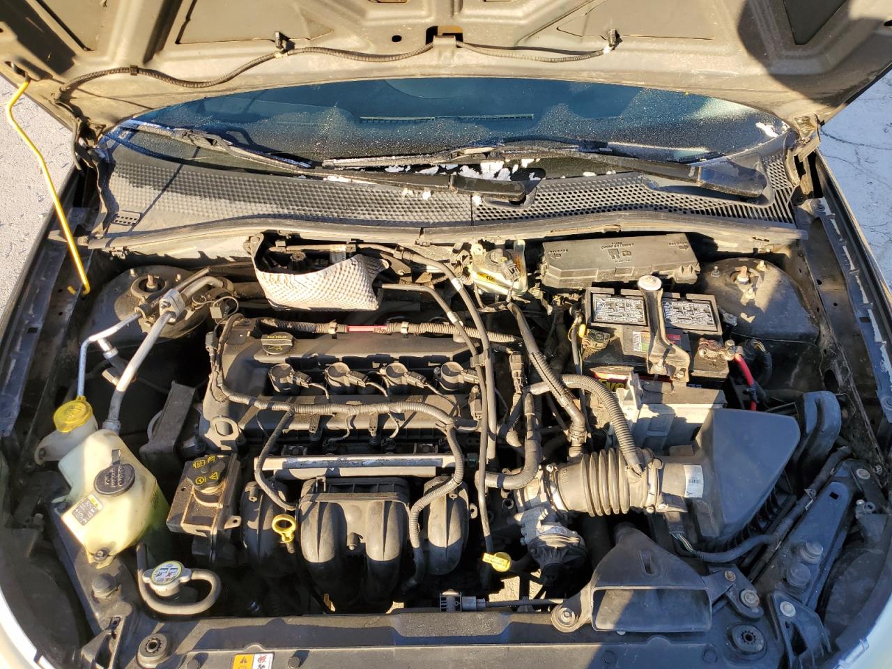 2010 Ford Focus - Image 12
