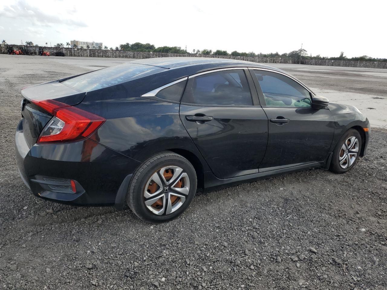 19XFC2F52HE001962 HONDA CIVIC 2017