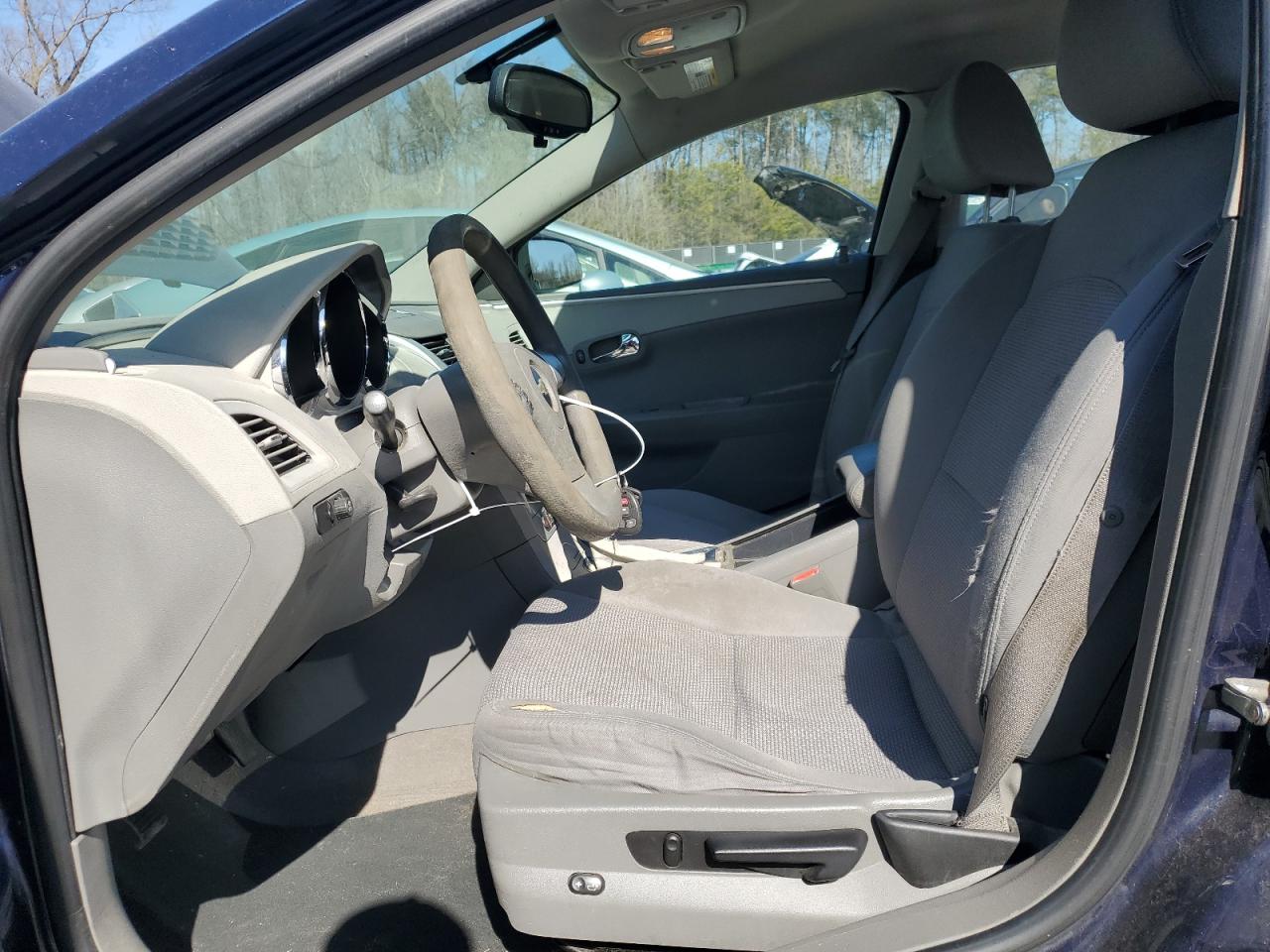 2010 Chevrolet Malibu - Image 7