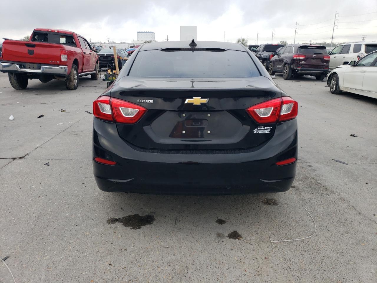1G1BC5SMXH7270233 CHEVROLET CRUZE 2017