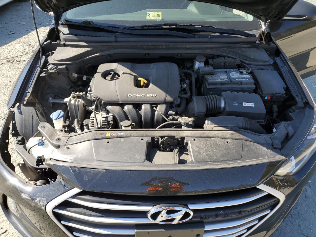 2018 Hyundai Elantra - Image 11
