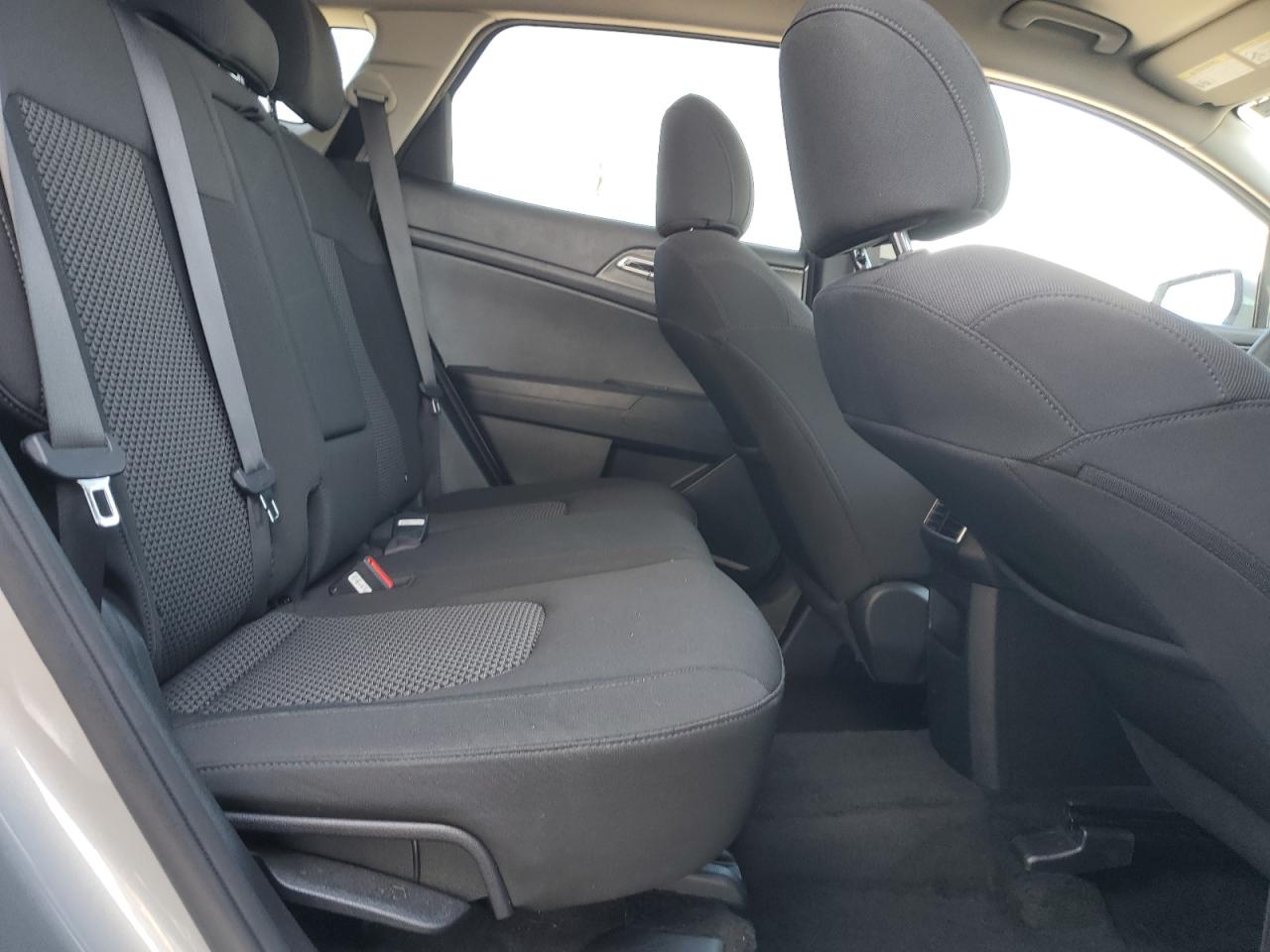 2023 Kia Sportage - Image 11