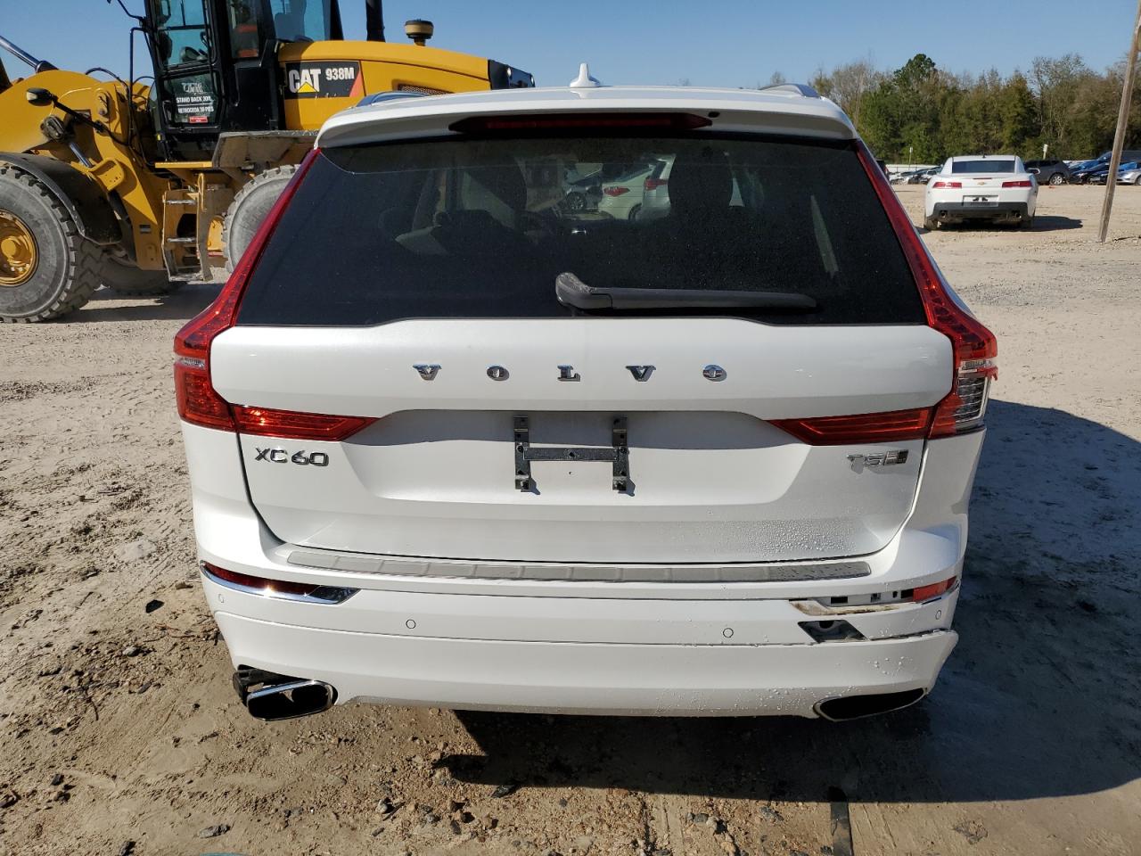 2020 Volvo XC60 - Image 6